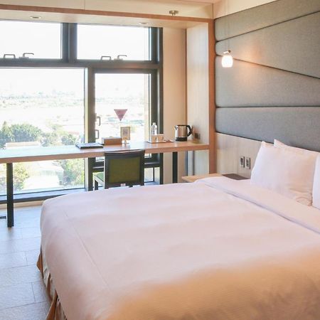 Kloud Hotel Taichung Exterior photo