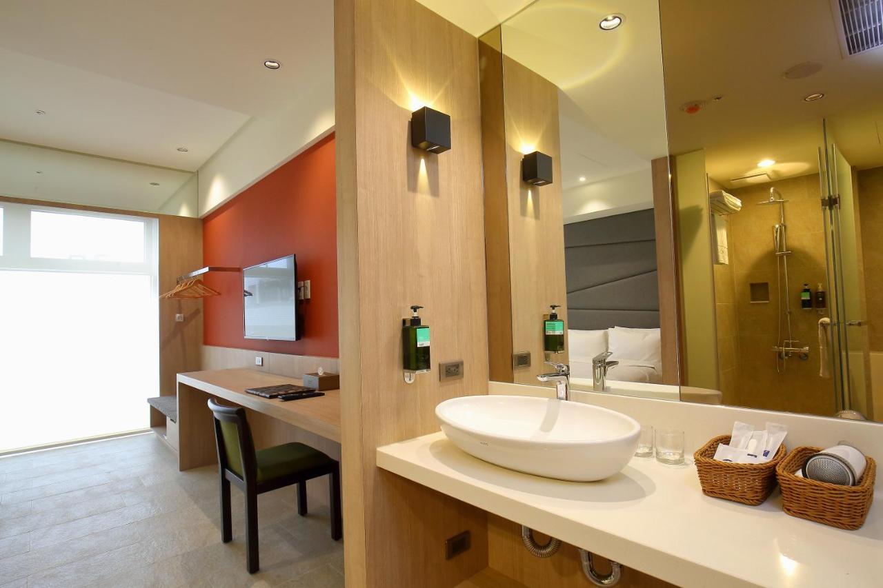 Kloud Hotel Taichung Exterior photo