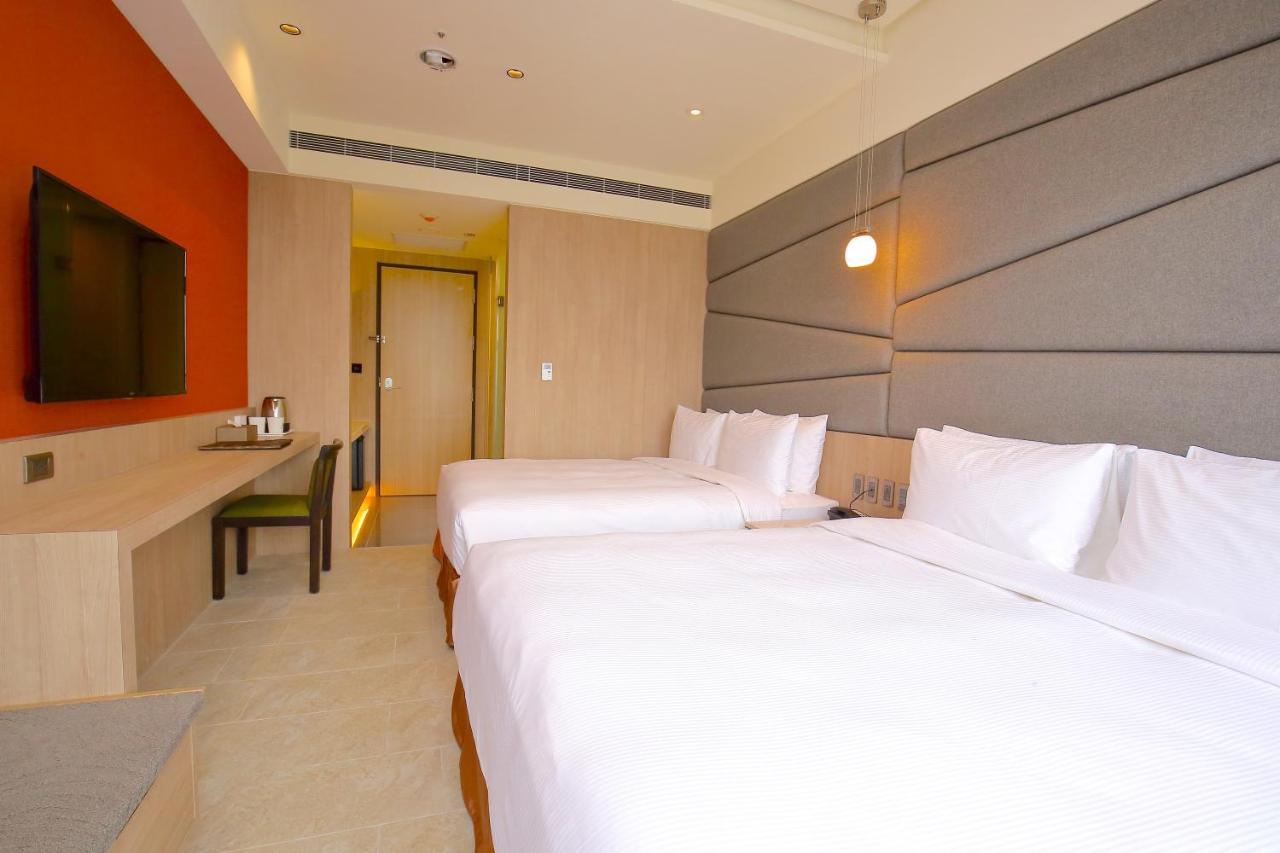 Kloud Hotel Taichung Exterior photo