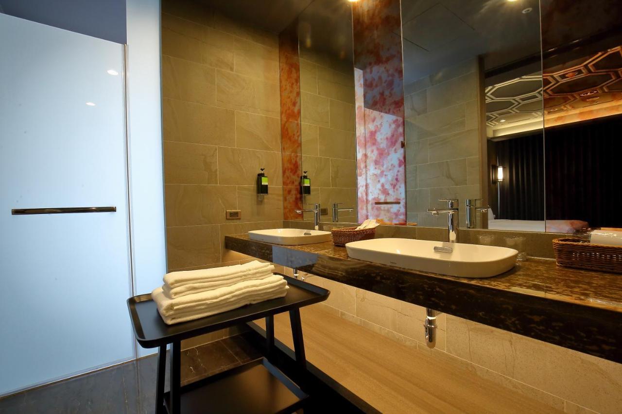 Kloud Hotel Taichung Exterior photo